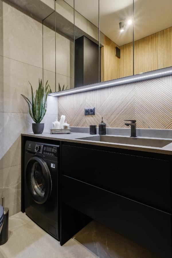Chicago Apartment
